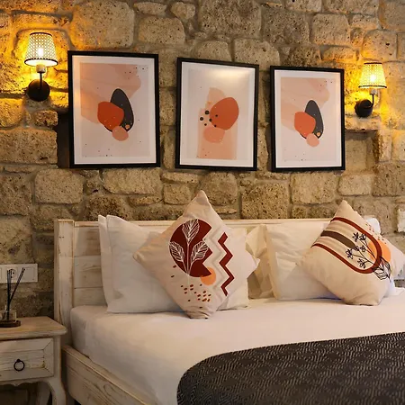 לינה וארוחת בוקר Lulja Alacati - Adults Only 3*